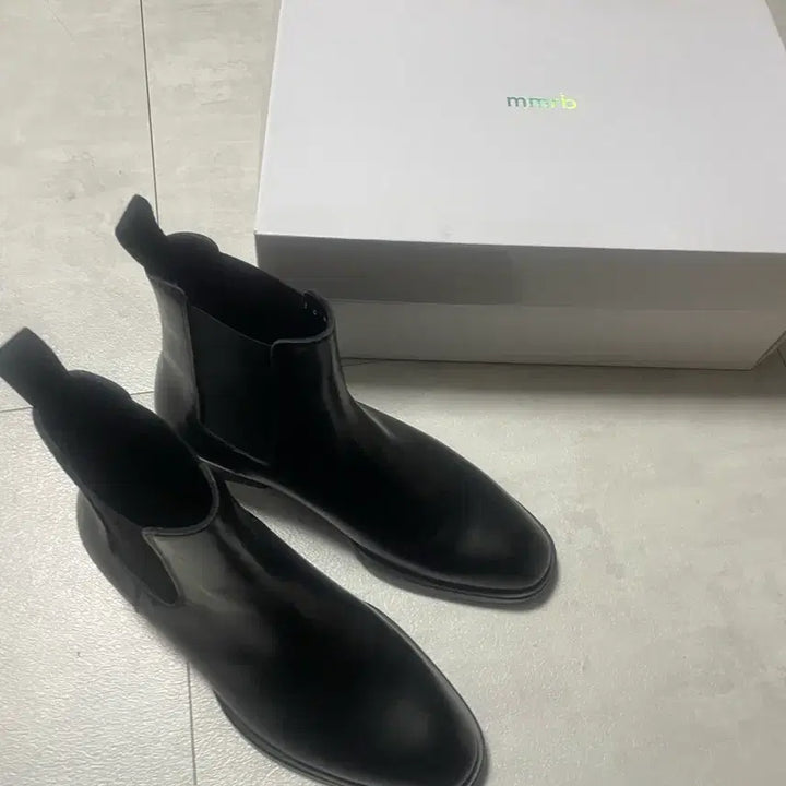 [BUNJANG] Memorible Slim Boots Chelsea Boots / Mmrb slim boots 메모러블 첼시부츠  [245]