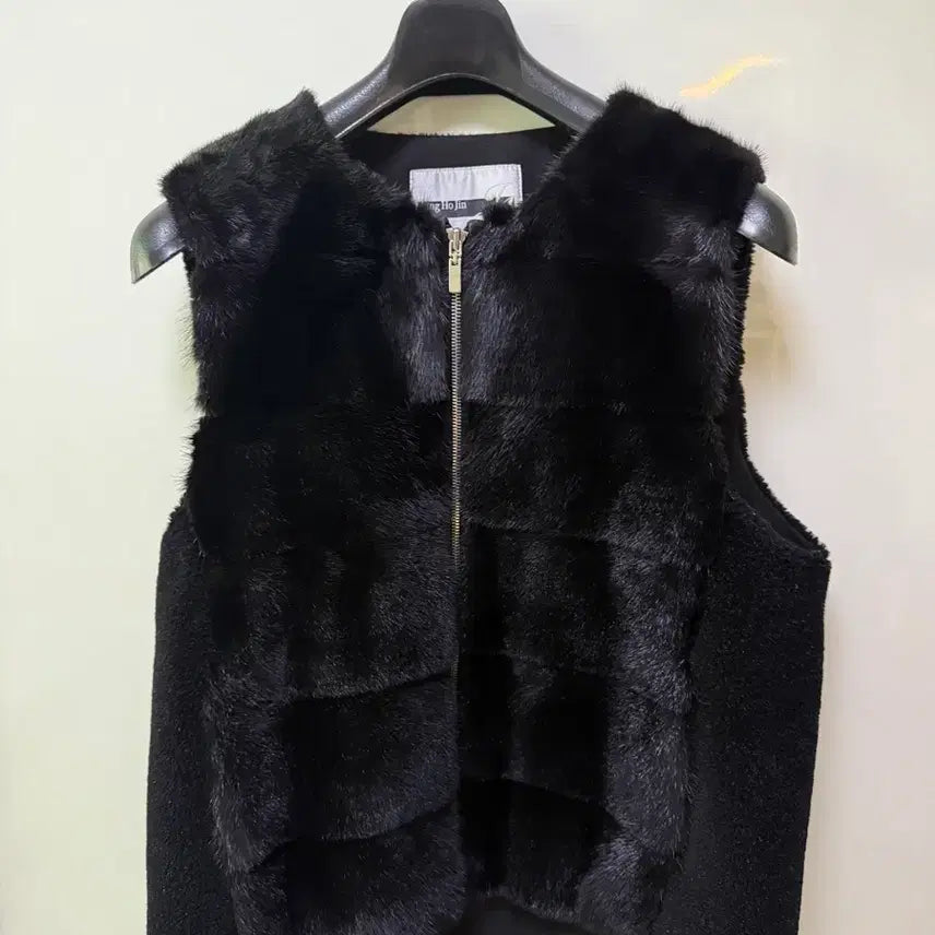 [BUNJANG] Jung Ho Jin Mink Fur Vest / Jung Ho Jin 정호진 밍크 퍼 조끼 (90-160)