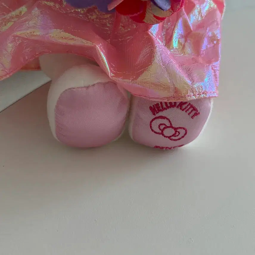 [BUNJANG] Hello Kitty Proposal Doll Flower Plush / 희귀)) 프로포즈인형 헬로키티 꽃 봉제인형