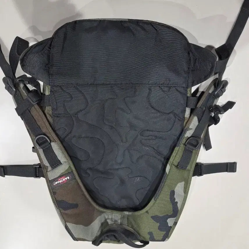 [BUNJANG] Eastpak USA Camouflage Backpack / 90s EASTPAK USA 카모플라쥬