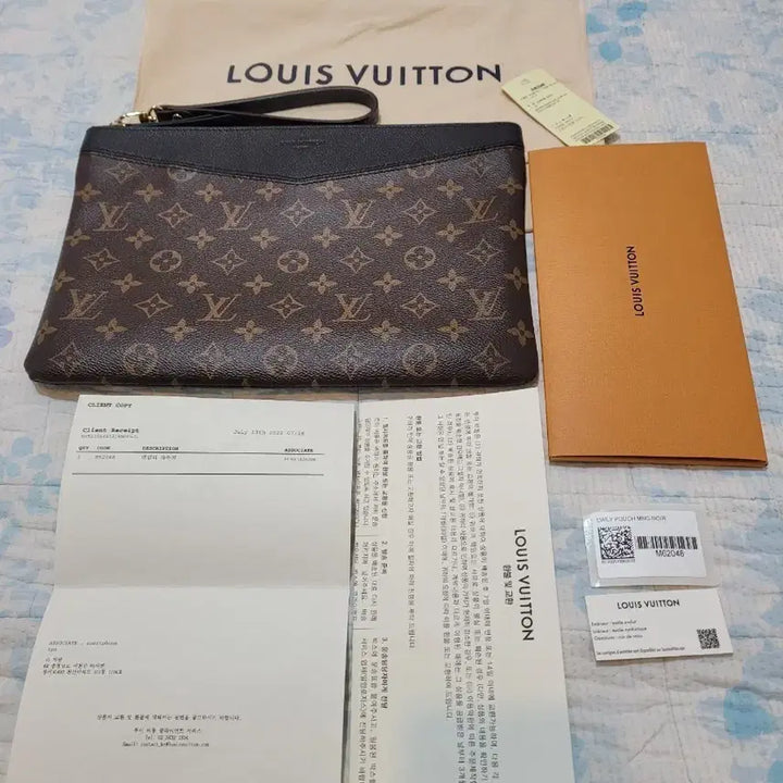 [BUNJANG] Louis Vuitton Monogram Canvas Daily Pouch Black / 루이비통 모노그램 캔버스 데일리파우치 블랙
