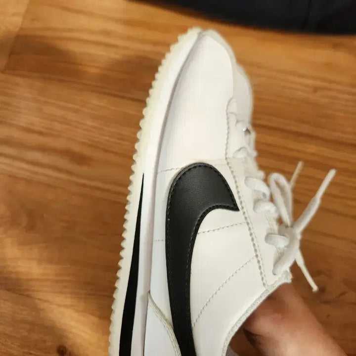 [BUNJANG] Nike Cortez 235 / 나이키 코르테즈235