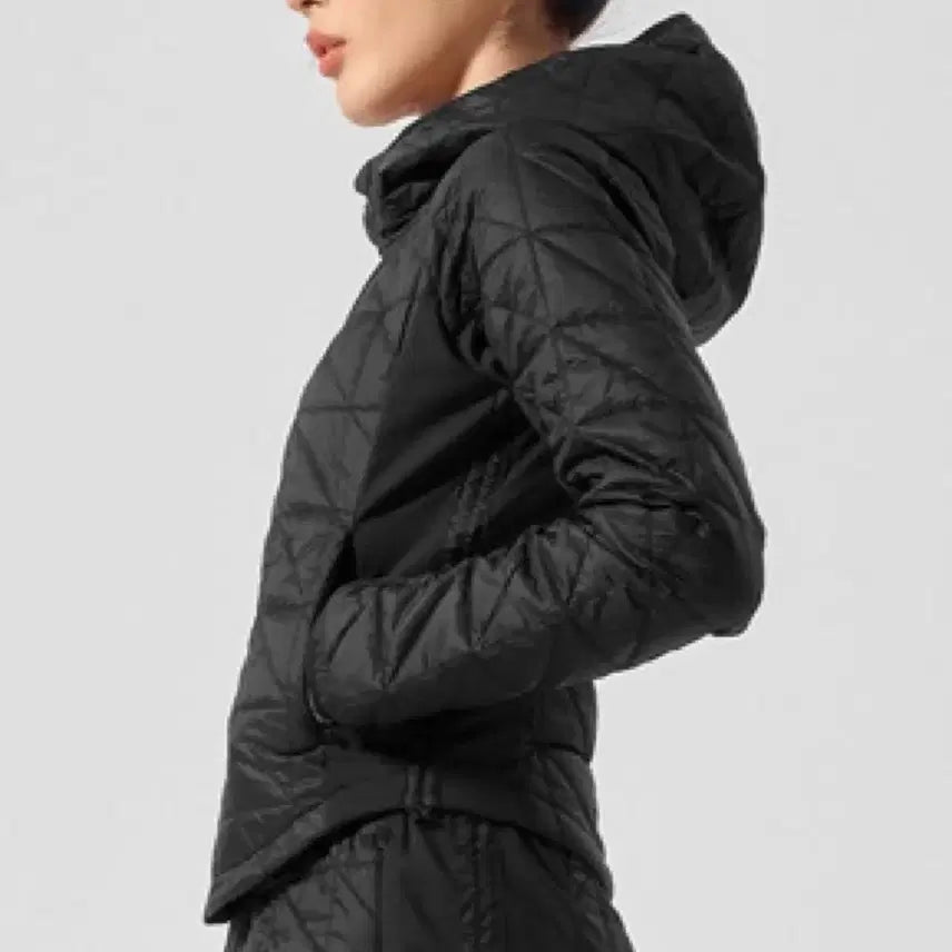 [BUNJANG] Jessie Mix Quilted Hoodie Black (Size S) / 제시믹스 퀼팅 후드 집업,블랙S