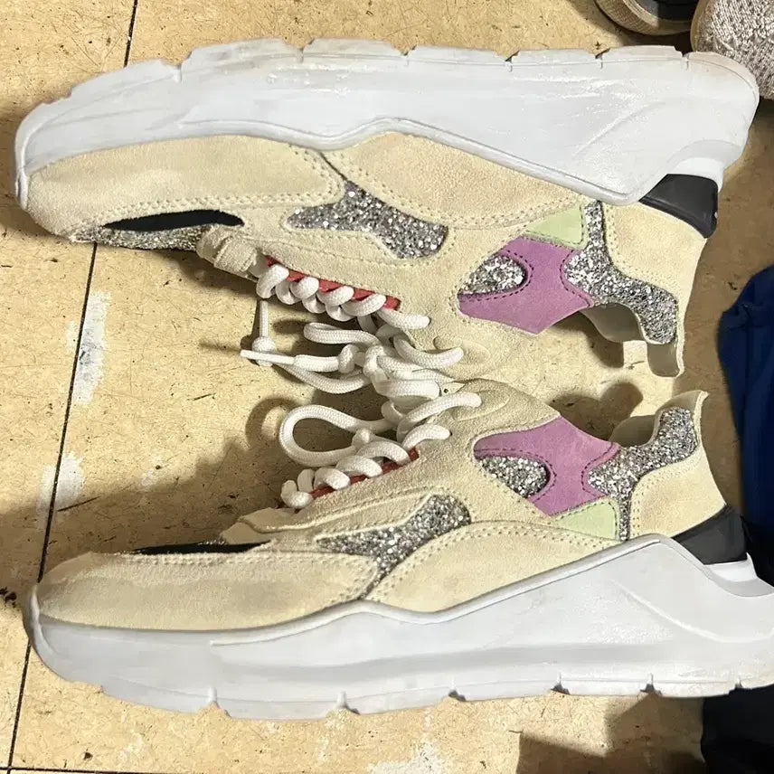 [BUNJANG] D.A.T.E. Sequin Suede Sneakers / d.a.t.e. 신발 스팽글 스웨이드 스니커즈 235cm 굽5cm
