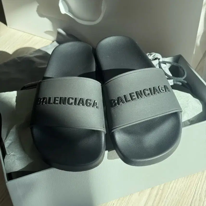 [BUNJANG] Balenciaga Slide Sandals Black / (100%정품)발렌시아가 풀 슬라이드 슬리퍼 블랙