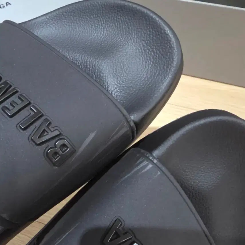 [BUNJANG] Balenciaga Slide Sandals Black / (100%정품)발렌시아가 풀 슬라이드 슬리퍼 블랙