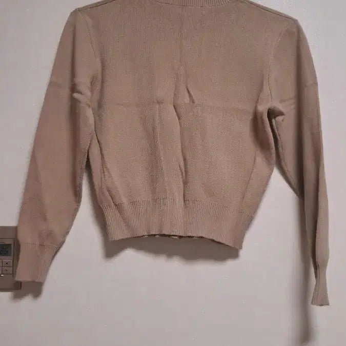 [BUNJANG] ATEEZ Beige Cardigan 01 / 에이티지 베이지색 가디건 55 01