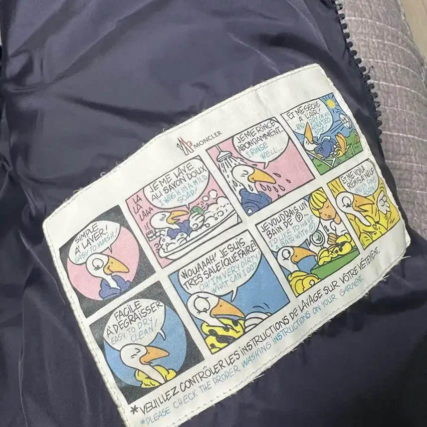 [BUNJANG] Moncler Cluny Navy Down Jacket / 몽클레어 클루니 네이비5