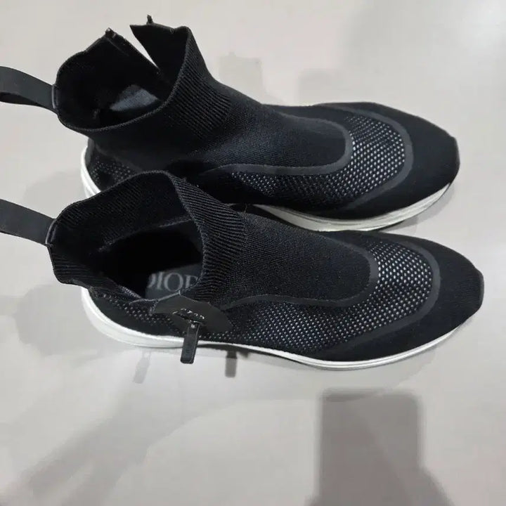 [SOLD OUT] 디올옴므 삭스 스니커즈 42.5 (275)