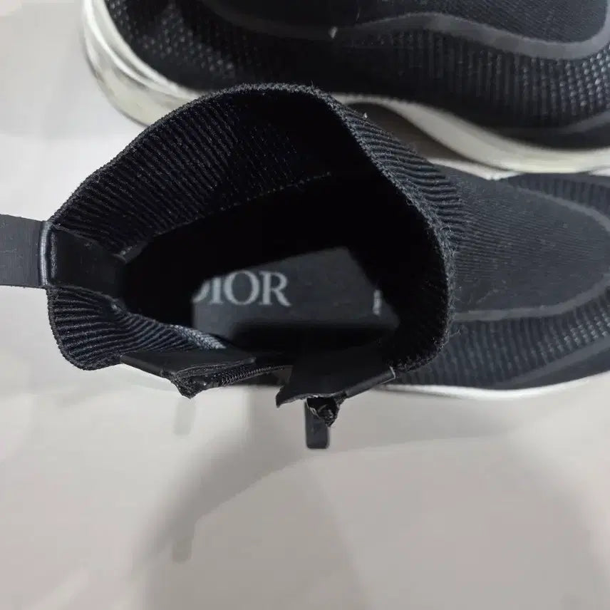 [SOLD OUT] 디올옴므 삭스 스니커즈 42.5 (275)