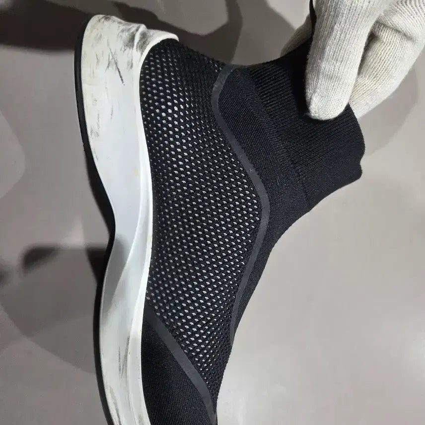 [SOLD OUT] 디올옴므 삭스 스니커즈 42.5 (275)