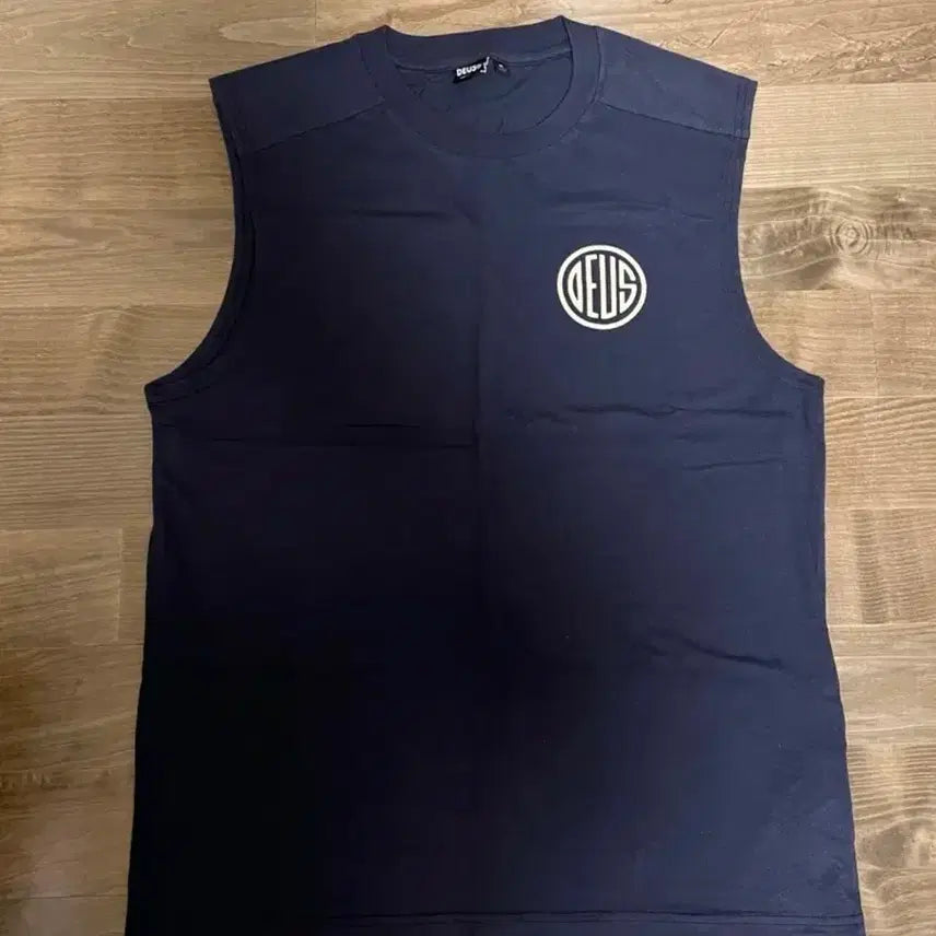 [BUNJANG] Deus Ex Machina Navy Blue Tank Top (M) / 데우스 엑스 마키나 DEUS 나시 (M)
