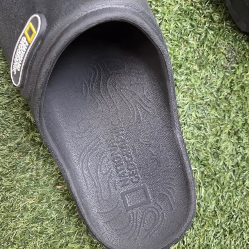 [BUNJANG] National Geographic Black Slippers / 내셔널지오그래픽 슬리퍼250-~ 260mm