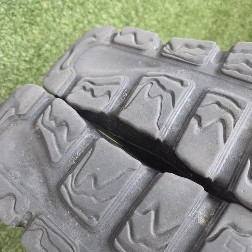 [BUNJANG] National Geographic Black Slippers / 내셔널지오그래픽 슬리퍼250-~ 260mm