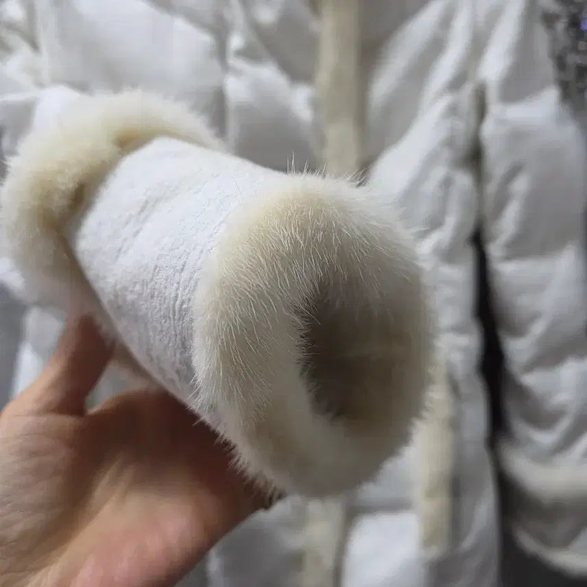 [BUNJANG] Object White Mink Fur Trimmed Padded Jumper / 오브제화이트 밍크퍼 트리밍 패딩 점퍼