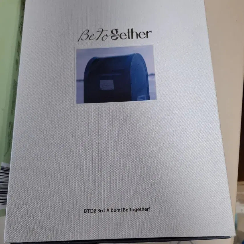 [BUNJANG] BTOB Album with Photocards / 비투비 앨범 팝니다. 포카 2장 스티커 있습니다!!