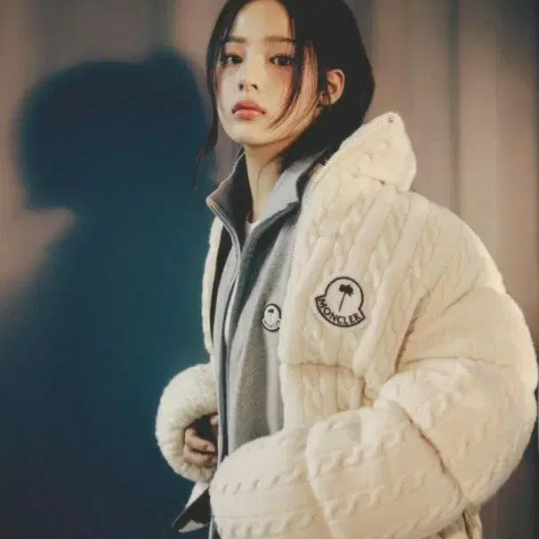 [BUNJANG] NewJeans Minji Moncler Padded Jacket / 빠른거래네고 (0) 몽클레어 뉴진스 민지 패딩 파카 점퍼 자켓