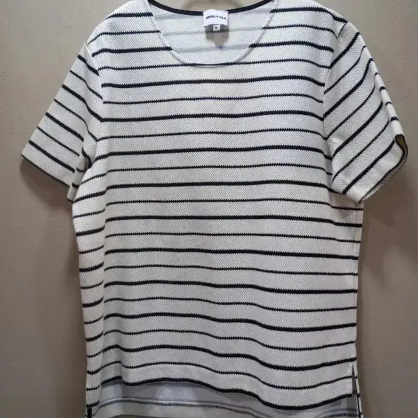 [BUNJANG] Bimbyola White Button-Up Shirt / 빔바이룰라(거의새것)