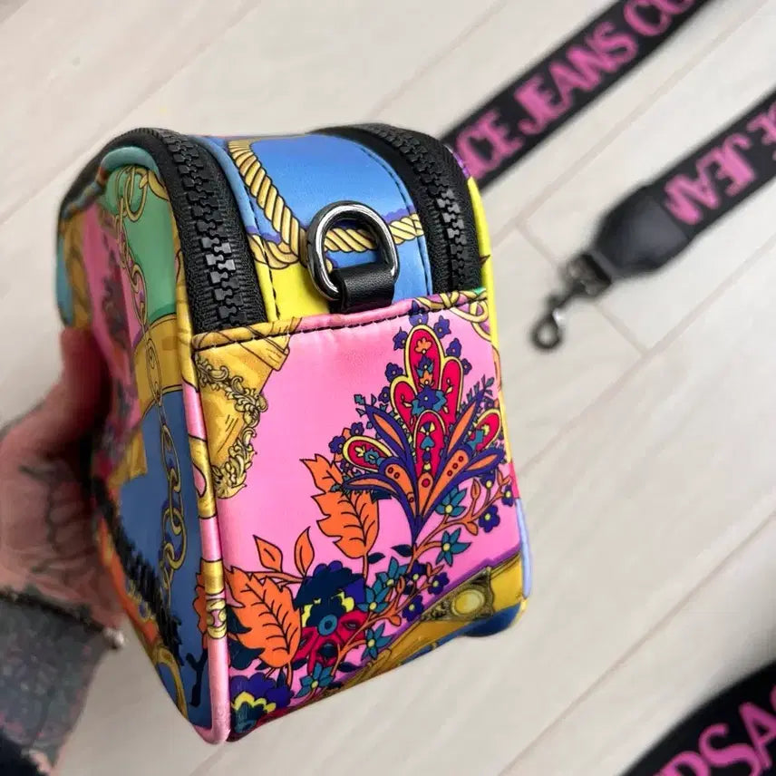 [SOLD OUT] 베르사체 진스 꾸뛰르 미니 숄더백