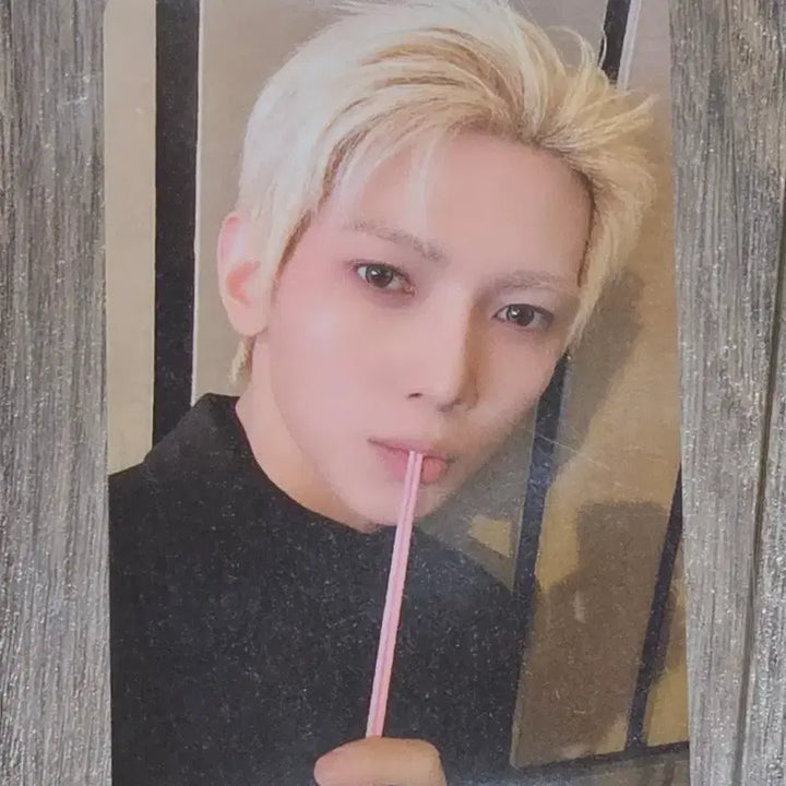 [BUNJANG] ATEEZ Yeosang Apple Music Cafe Straw Photocard / 에이티즈 여상 애플뮤직 카페 스트로우 포카 포토카드 yeosang