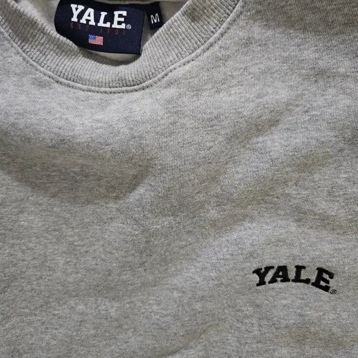 [BUNJANG] YALE Sweatshirt Gray / YALE 예일 스웨트셔츠 그레이