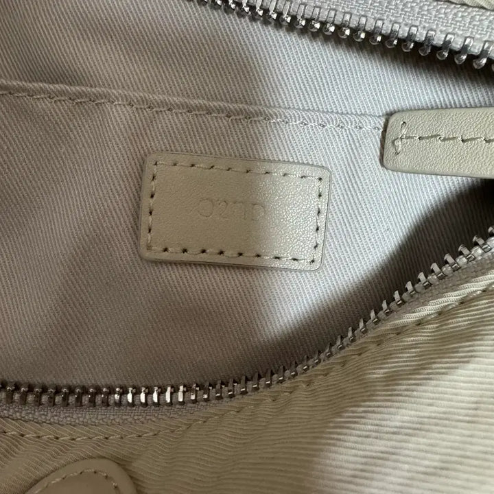 [BUNJANG] OZOC Ribbon Backpack (Beige) / 오즈세컨 리본 백팩 (베이지)