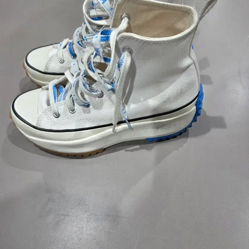 [BUNJANG] Converse Run Star Hike JW Anderson White Sneakers / 컨버스 런스타 하이크 JW 앤더슨 화이트 240