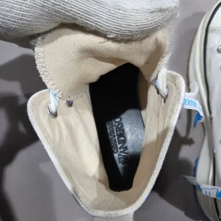 [BUNJANG] Converse Run Star Hike JW Anderson White Sneakers / 컨버스 런스타 하이크 JW 앤더슨 화이트 240