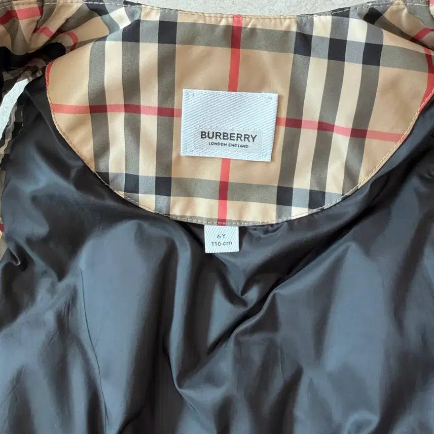 [BUNJANG] Burberry Kids Check Quilted Vest (6Y) / 버버리 키즈 체크 퀼팅 패딩 조끼(6Y)