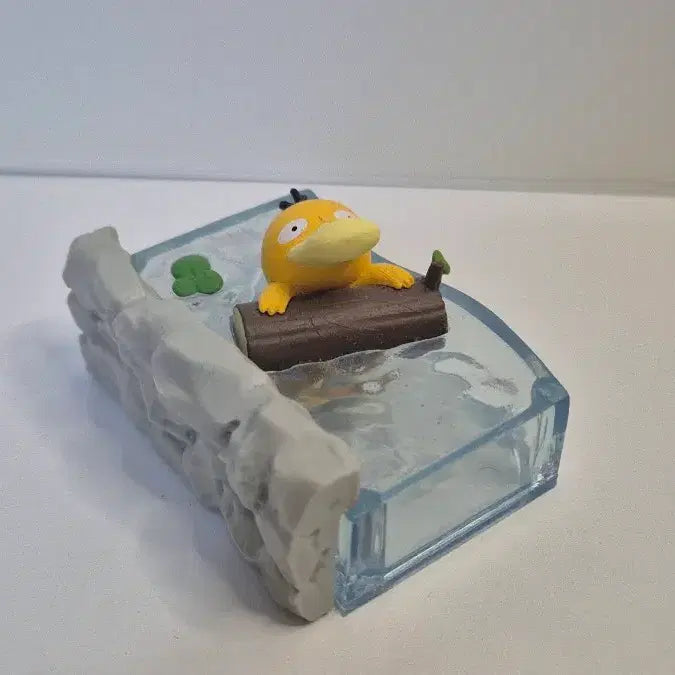 [BUNJANG] Pokemon Psyduck Relaxing Time at the River Re-Ment / 포켓몬 고라파덕 한가로운 시간 강에서의 휴식 리멘트
