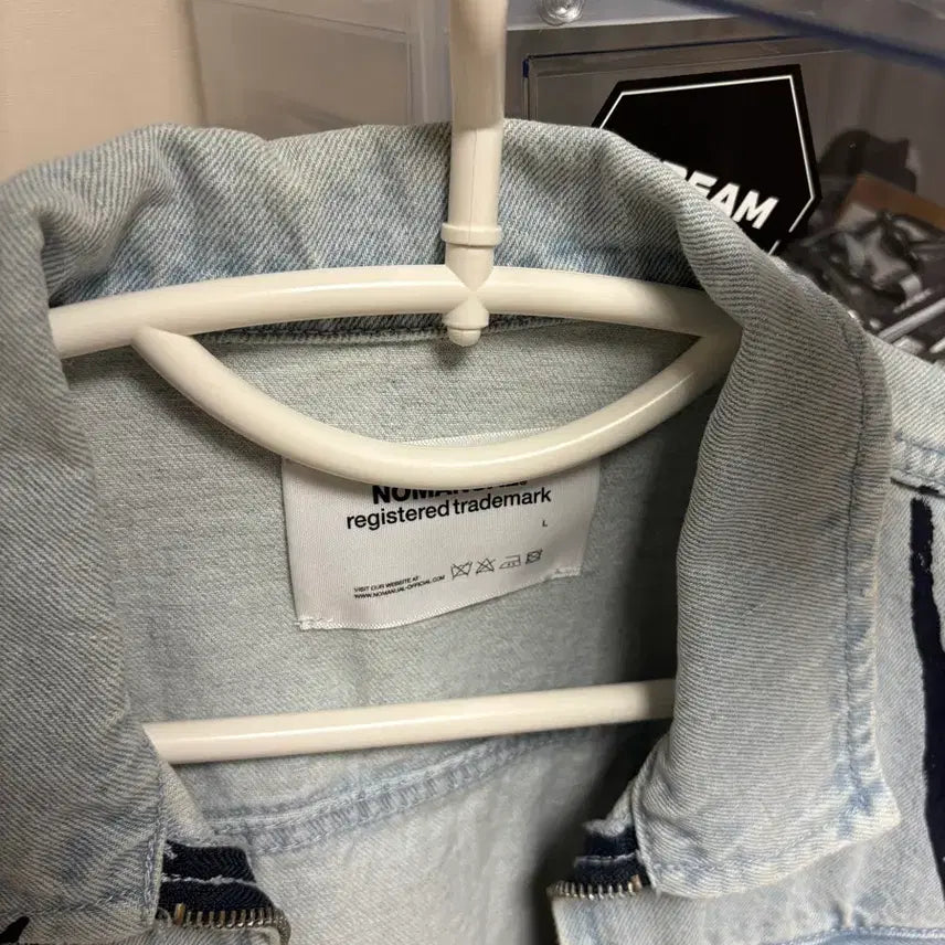 [BUNJANG] Noeazy Light Blue Denim Jacket / 노매뉴얼 라이트블루 데님 자켓