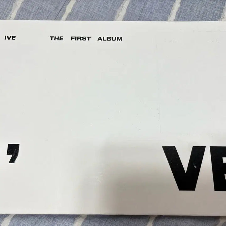 아이브 스폐셜 앨범 판매(포카미포함/스티커포함)