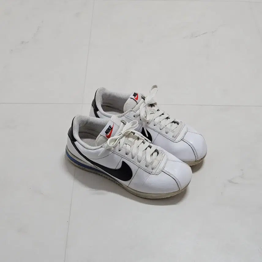 [BUNJANG] Nike Cortez Leather White Sneakers / 나이키 코르테즈 레더 화이트 250