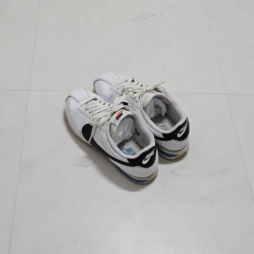 [BUNJANG] Nike Cortez Leather White Sneakers / 나이키 코르테즈 레더 화이트 250