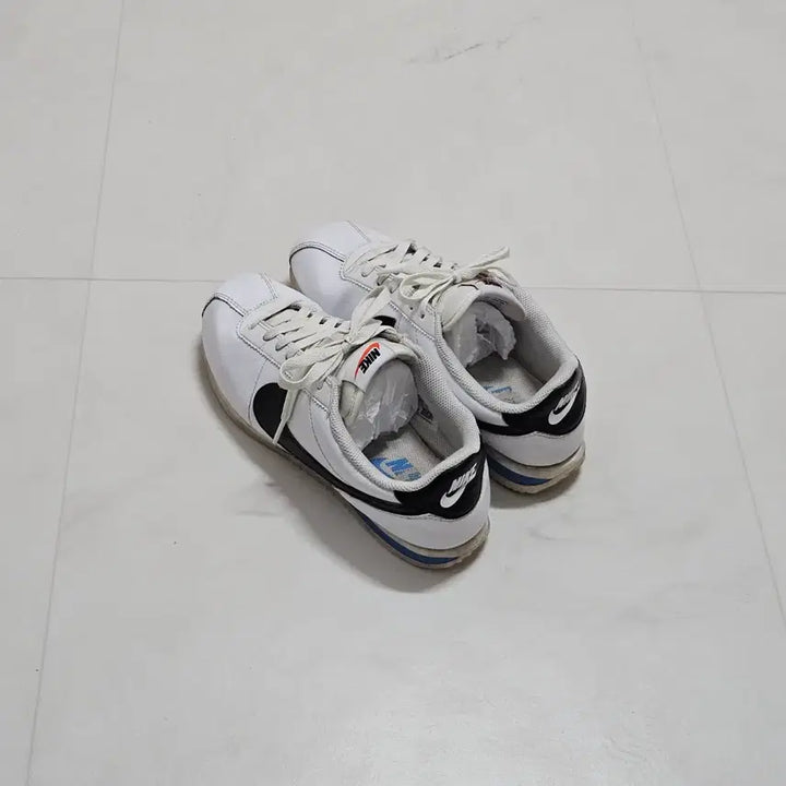 [BUNJANG] Nike Cortez Leather White Sneakers / 나이키 코르테즈 레더 화이트 250