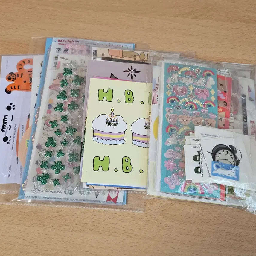 [BUNJANG] Diary Decoration Sticker and Postcard Bundle Set / 다이어리 다꾸 모조지 스티커 엽서 일괄 처분 양도