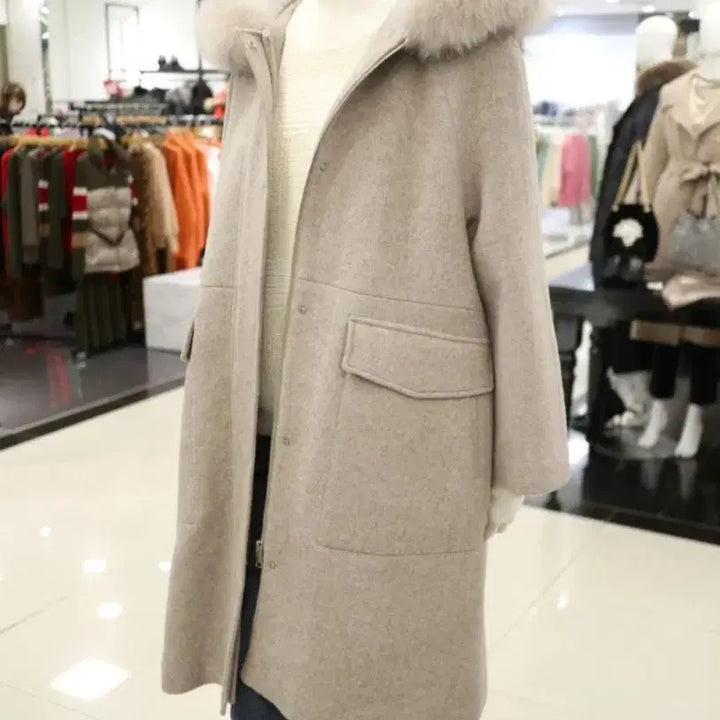 [BUNJANG] KL by LYNN Fox Fur Hooded Jacket / KL by LYNN 루즈핏 폭스퍼 후드자켓 택포