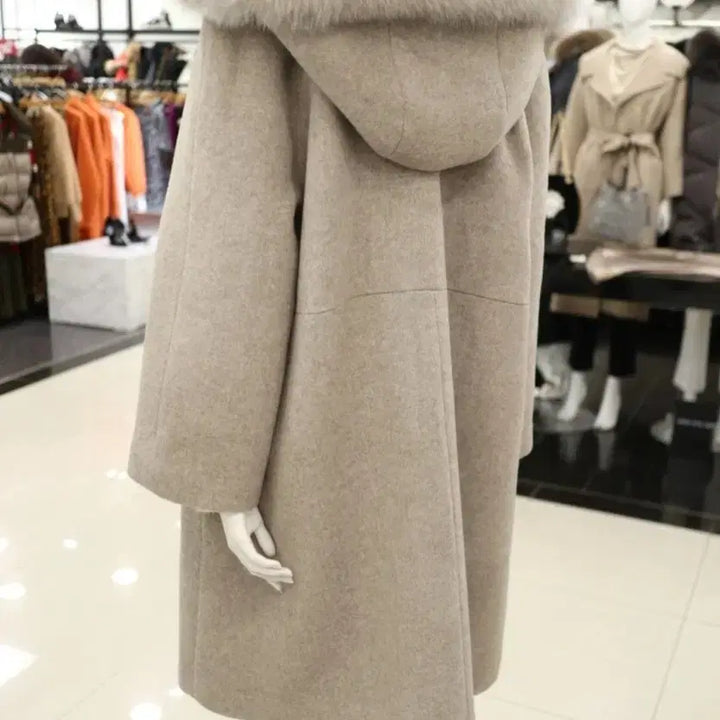 [BUNJANG] KL by LYNN Fox Fur Hooded Jacket / KL by LYNN 루즈핏 폭스퍼 후드자켓 택포