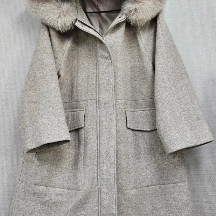 [BUNJANG] KL by LYNN Fox Fur Hooded Jacket / KL by LYNN 루즈핏 폭스퍼 후드자켓 택포