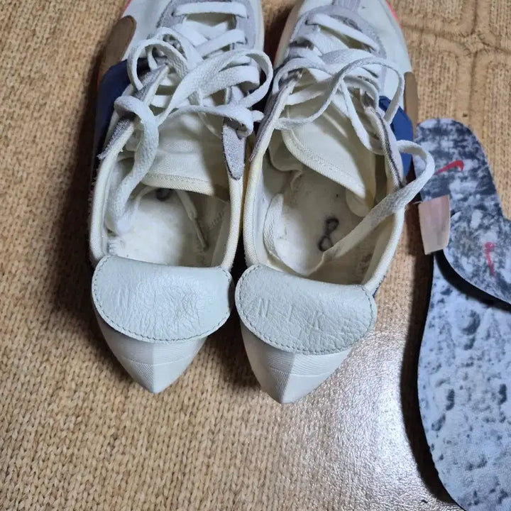 [BUNJANG] Nike Moon Racer White Blue Sneakers / 나이키 문레이서 흰파핑260ㄱ