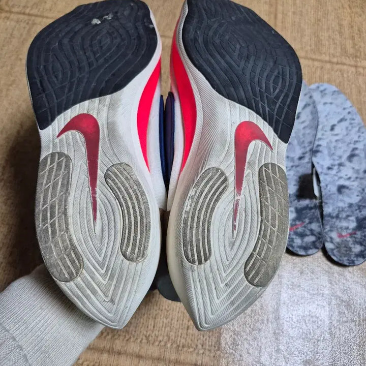 [BUNJANG] Nike Moon Racer White Blue Sneakers / 나이키 문레이서 흰파핑260ㄱ
