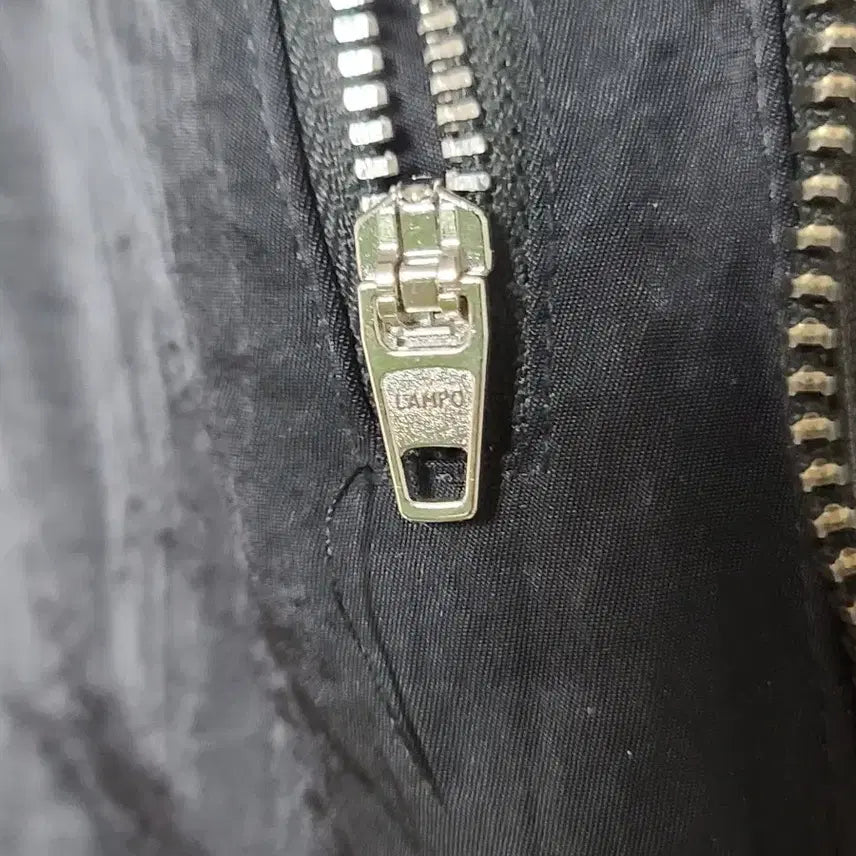 [BUNJANG] Pierce Blackout Leopard Leather Down Padding / 피어스 블랙아웃 레오파드 레더 다운 패딩