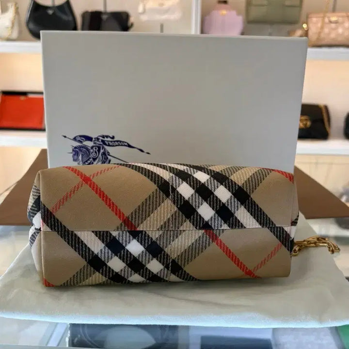 [BUNJANG] Burberry Small Chain Bag / [새상품급] 버버리 스닙 체인 백