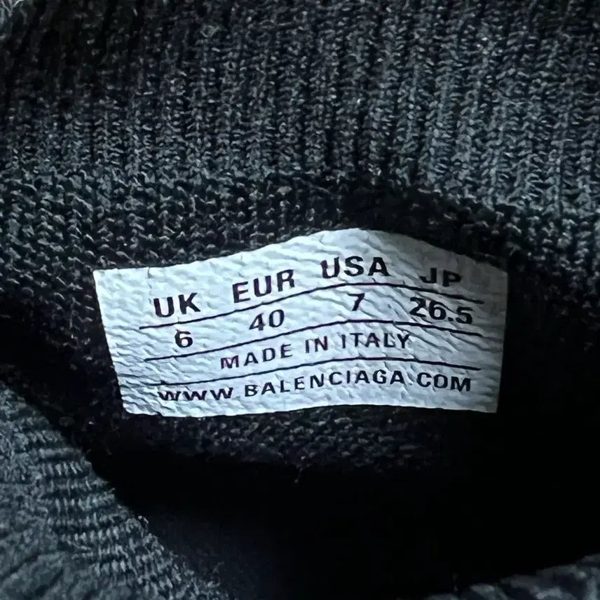 [BUNJANG] Balenciaga Speedrunner Black Sneakers / 발렌시아가 스피드러너 블랙 40