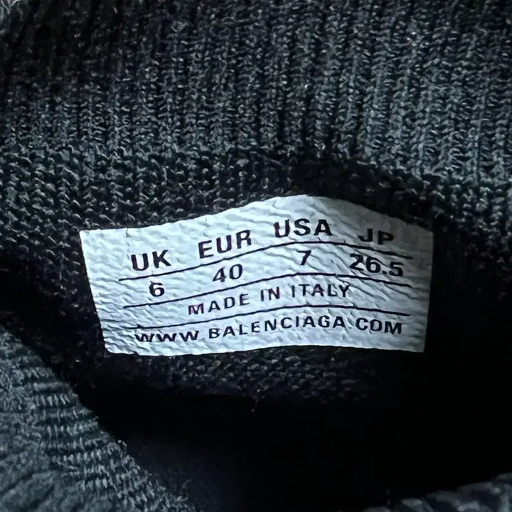 [BUNJANG] Balenciaga Speedrunner Black Sneakers / 발렌시아가 스피드러너 블랙 40