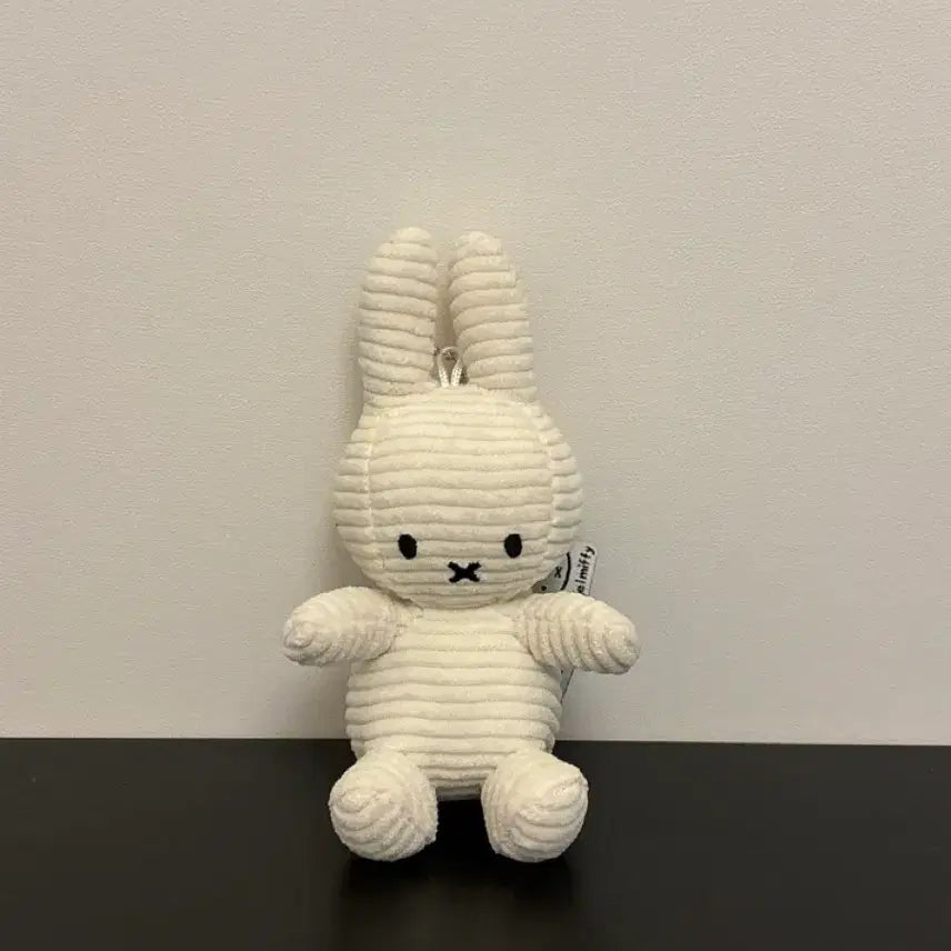 [BUNJANG] Miffy Corduroy Doll Keychain / 미피 코듀로이 인형 키링