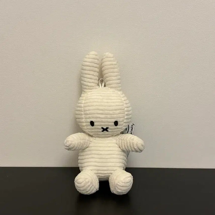 [BUNJANG] Miffy Corduroy Doll Keychain / 미피 코듀로이 인형 키링