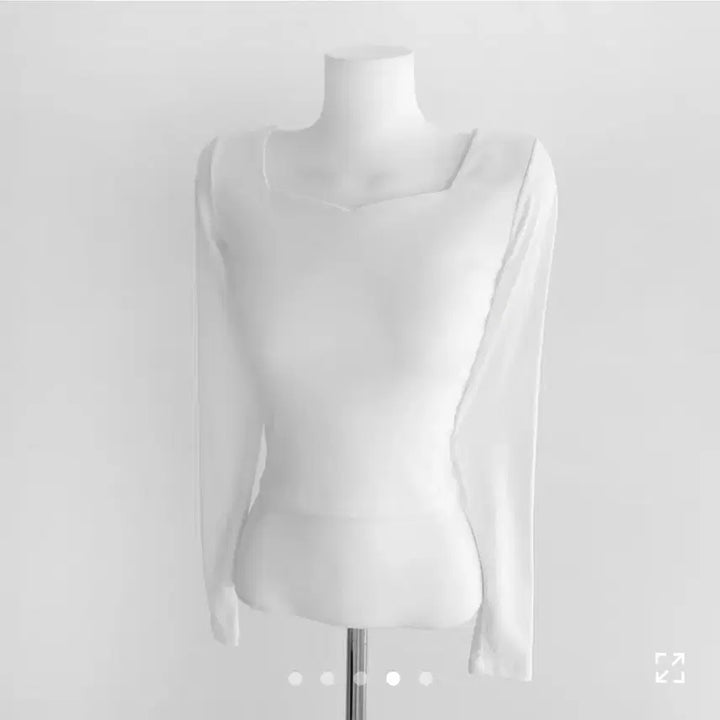 [BUNJANG] Square Neck Heart Neck Long Sleeve T-shirt / 스퀘어넥 하트넥 긴팔 티셔츠 이너 증명사진룩 발레코어 (에이블리 슈체)