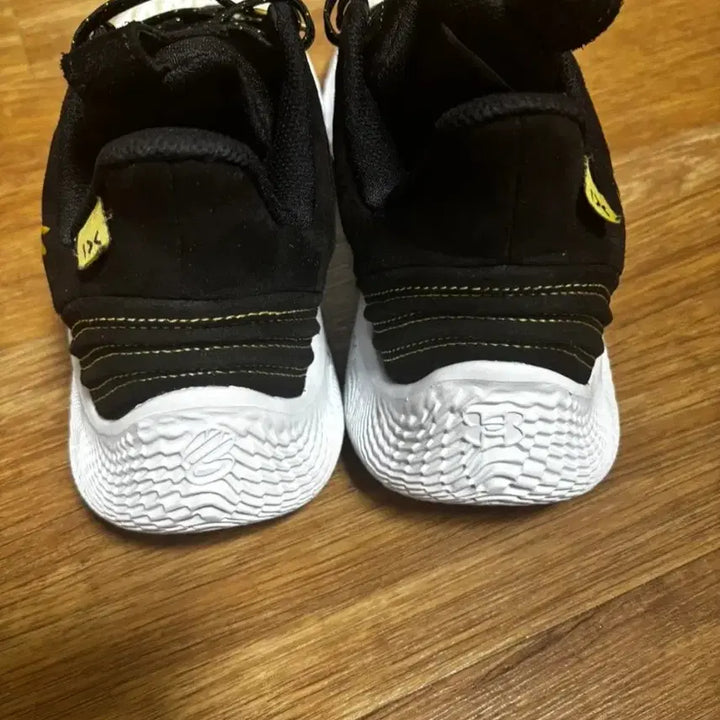 [BUNJANG] Under Armour Curry 9 Flow Basketball Shoes / 언더아머 커리9플로우