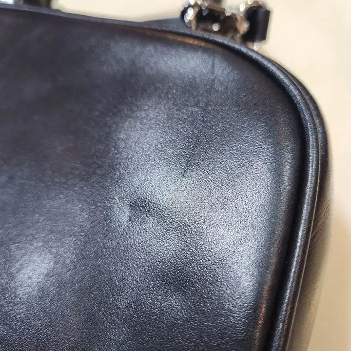 [BUNJANG] RTW Black Top Handle Tote and Shoulder Bag / RTW 레디투웨어 블랙 탑핸들 토트 앤숄더